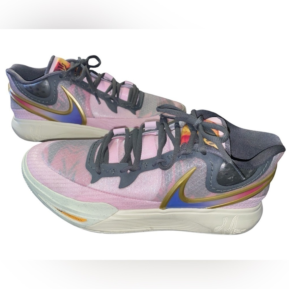 Nike Kyrie Irving 8